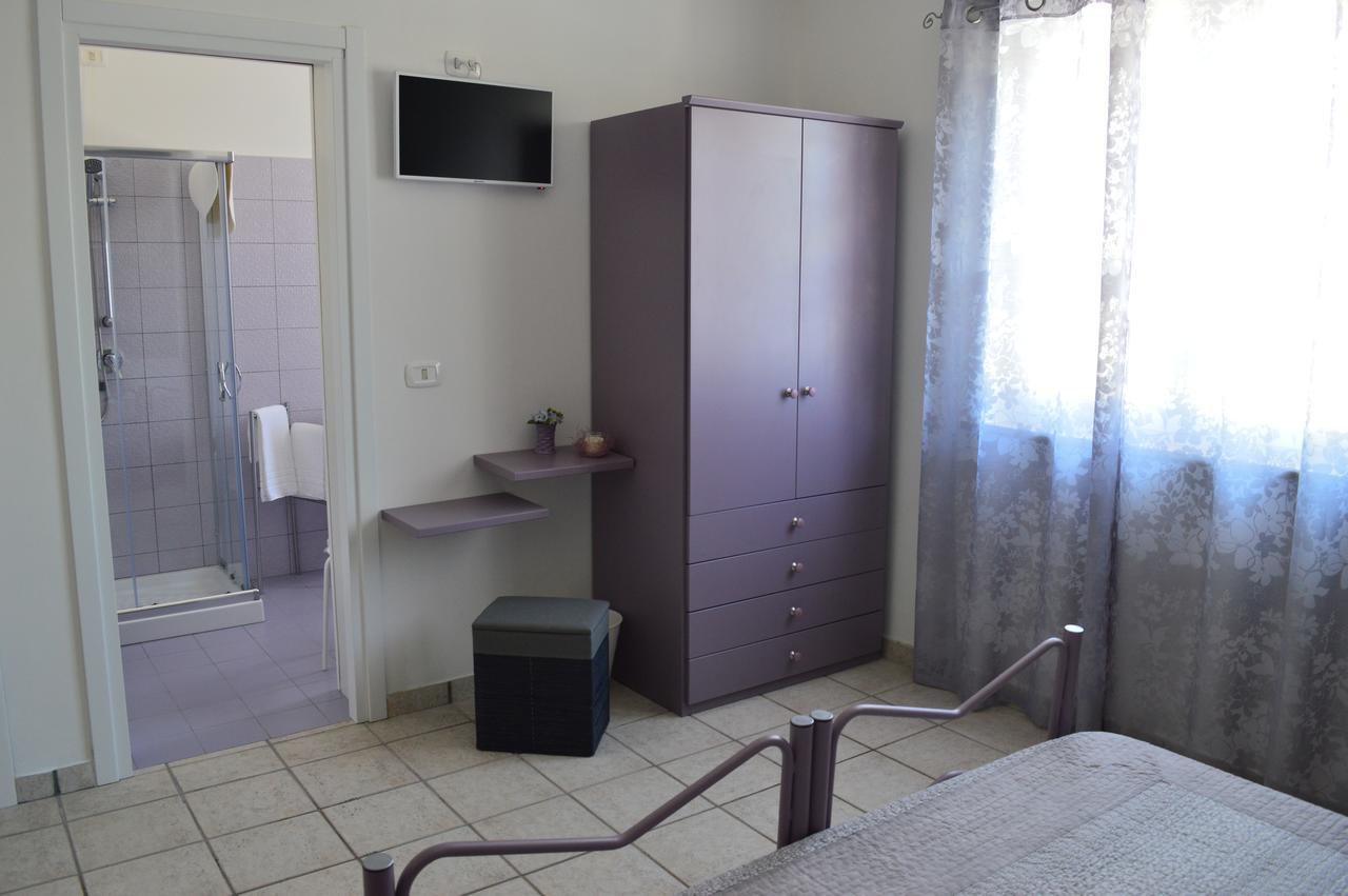 B&B A Casa Di Lilla Giulianova Buitenkant foto
